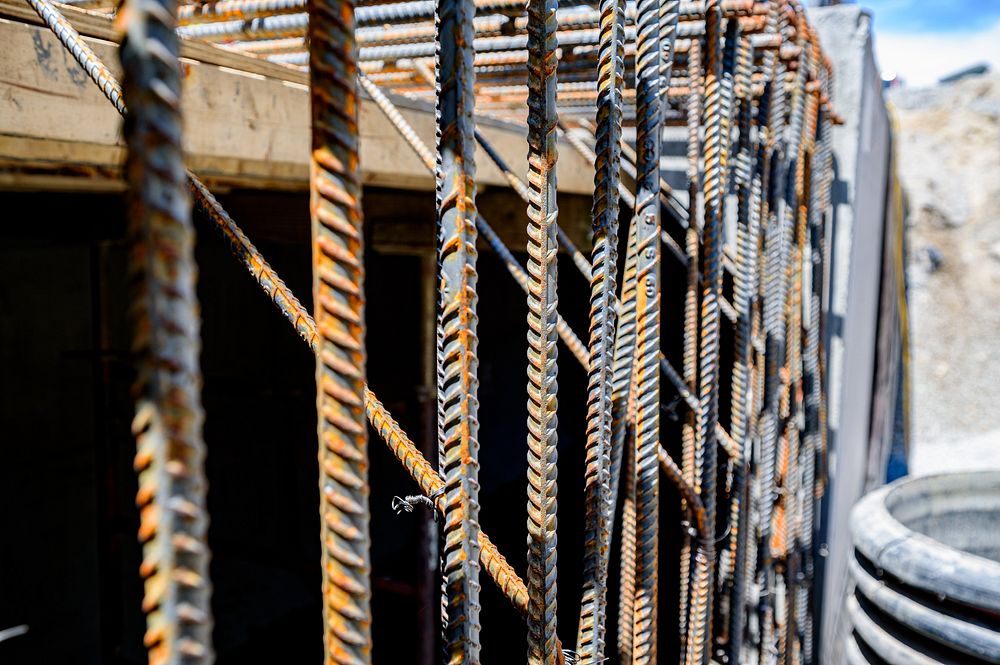 Les Différences Fondamentales entre Béton Armé et Béton Précontraint